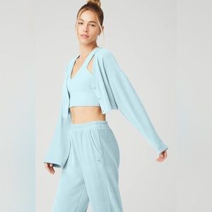 NWT ALO Yoga Chenille Chalet Cardigan in Chalk Blue (Cozy, Winter, Warm, Cute)